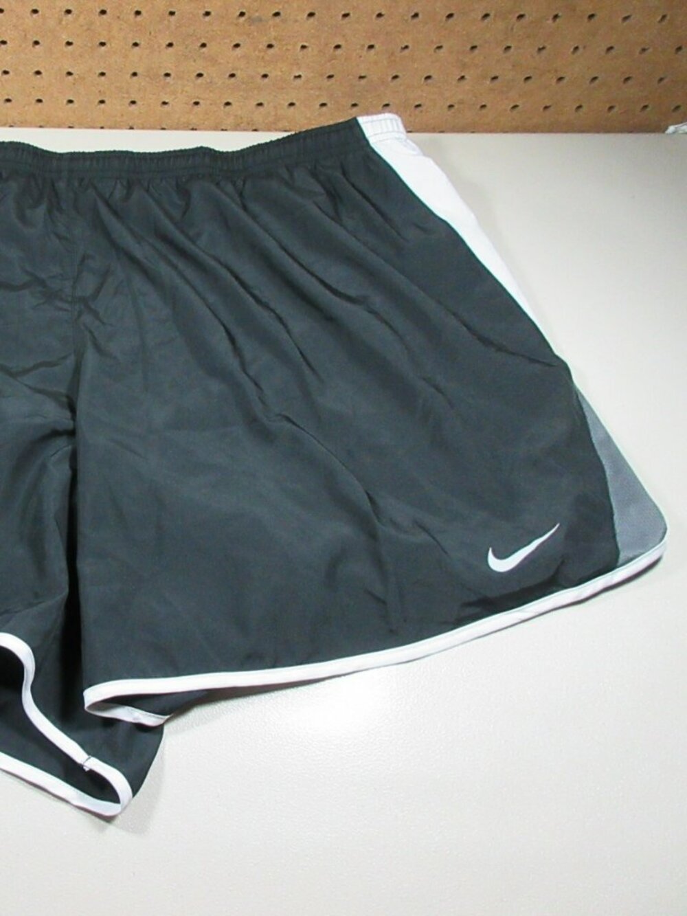 Nike womens black white gray lined running shorts 3X PLUS cl7845 NWT